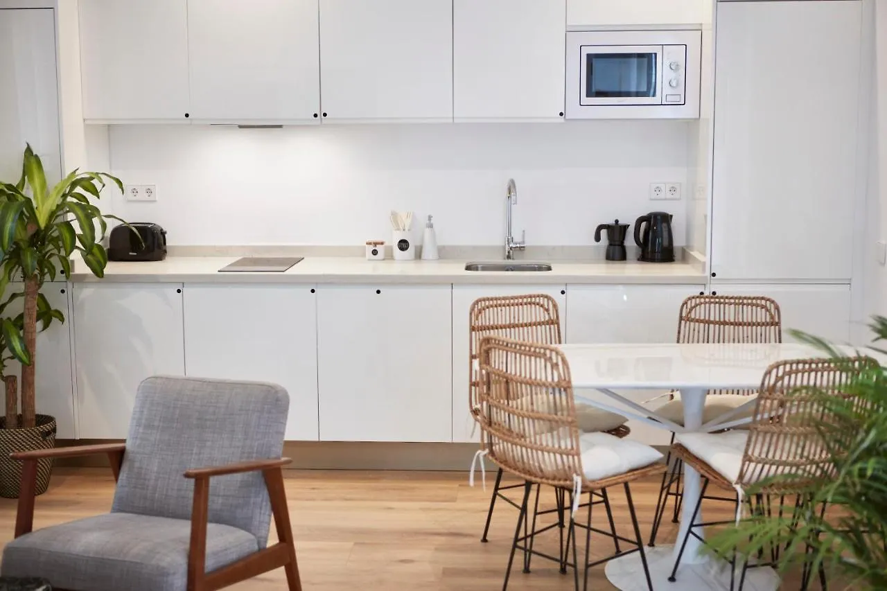 Apartamentos La Bola Suite روندا