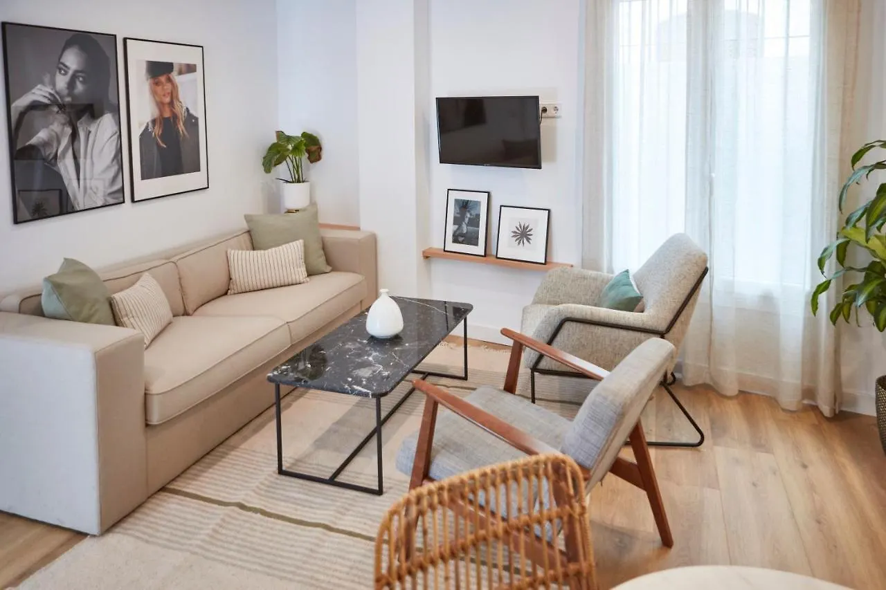 شقة Apartamentos La Bola Suite روندا